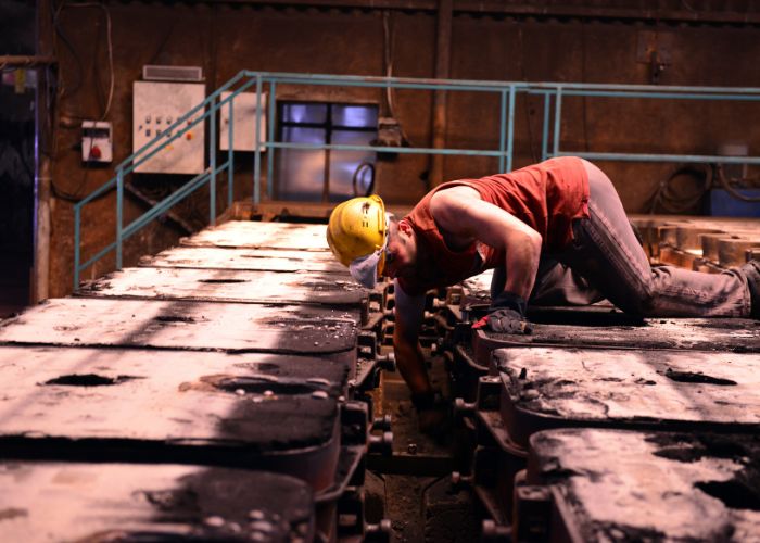 Industrial chemical cleaning