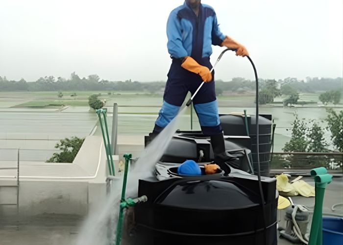 deep tank cleaning 5